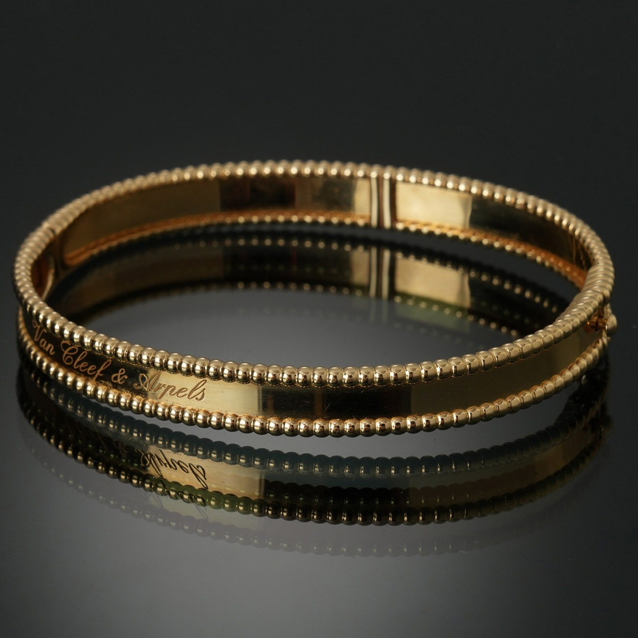 Van Cleef & Arpels(USED)반클리프앤아펠 뻬를리 브레이슬릿 #L